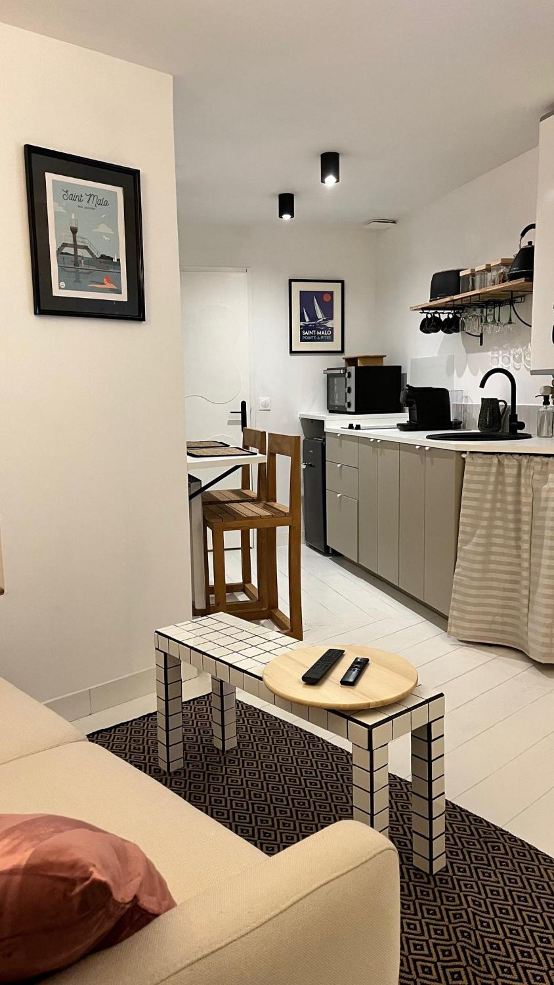 Le 1665 : Studio Centre Ville Saint-Malo Luaran gambar